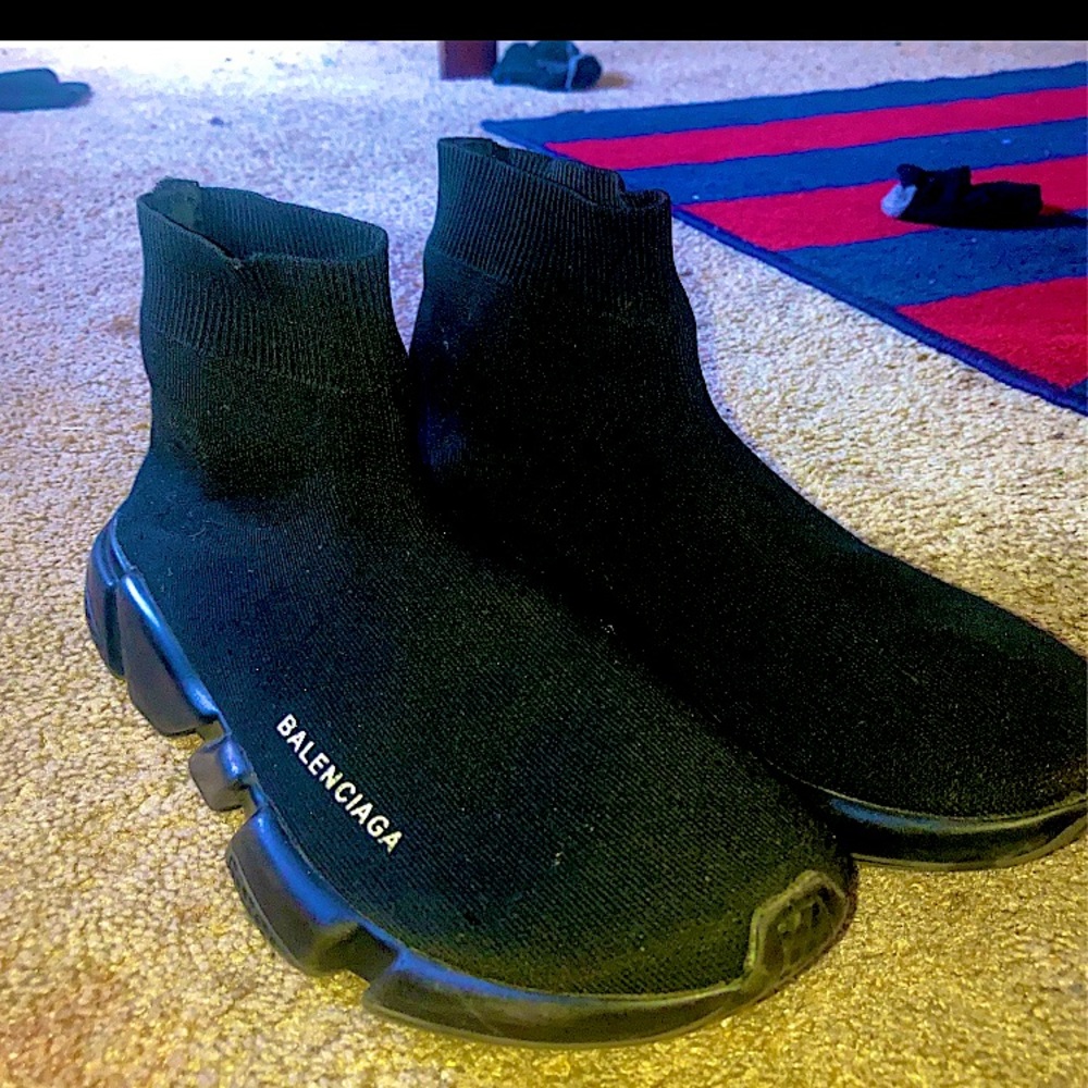 Still in good condition speed trainers . I paid 750 for these